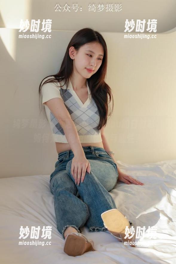 绮梦摄影 - 资源见证:yuuu的白衬衫,如何定义角色的优雅与随性?-妙时境 绮梦摄影 - 资源见证:yuuu的白衬衫,如何定义角色的优雅与随性?-妙时境