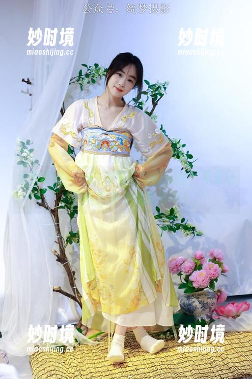 绮梦摄影 - 小关制服美图的资源，简直让人想每天来个无尽循环！-妙时境