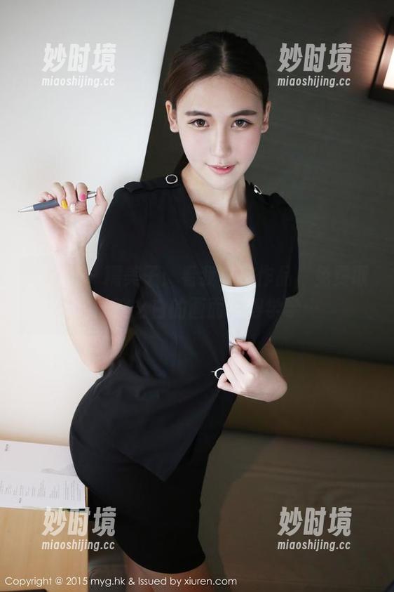 美媛馆 - 糯美子：看我白色作品，免费取用！这么白的画面，得学学…-妙时境