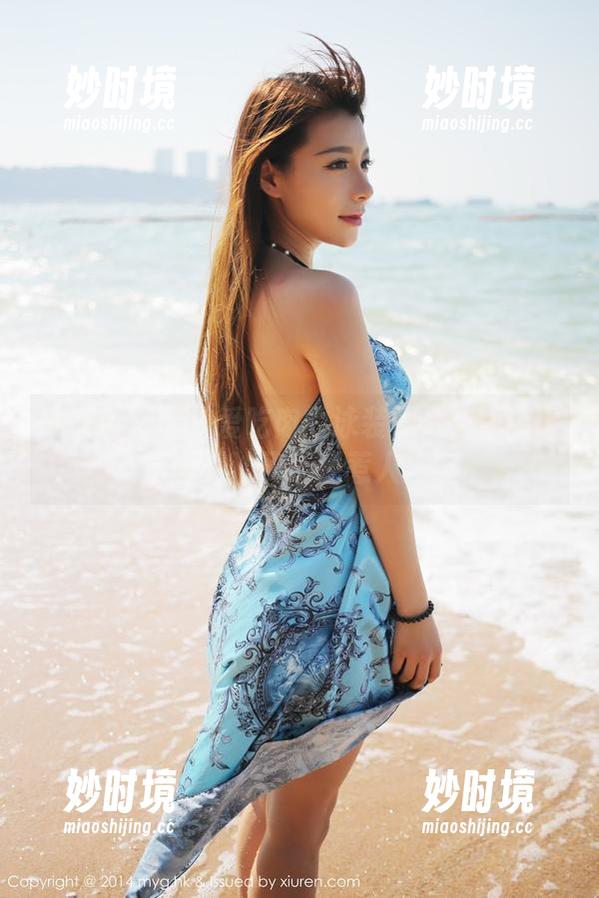 美媛馆 - 软软爱吃肉的泳装照片合集：比海滩的沙子还要惹人注目-妙时境
