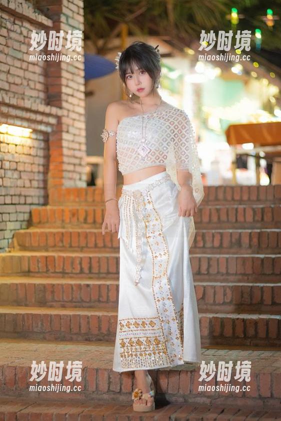 萌芽儿o0修女写真集：她说不止是信仰，还有一丢丢的耍宝-妙时境