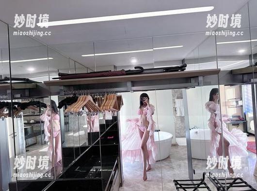 微密圈 - 分享葛征的夏日图集，仿佛闻到了海浪口中的咸味-妙时境