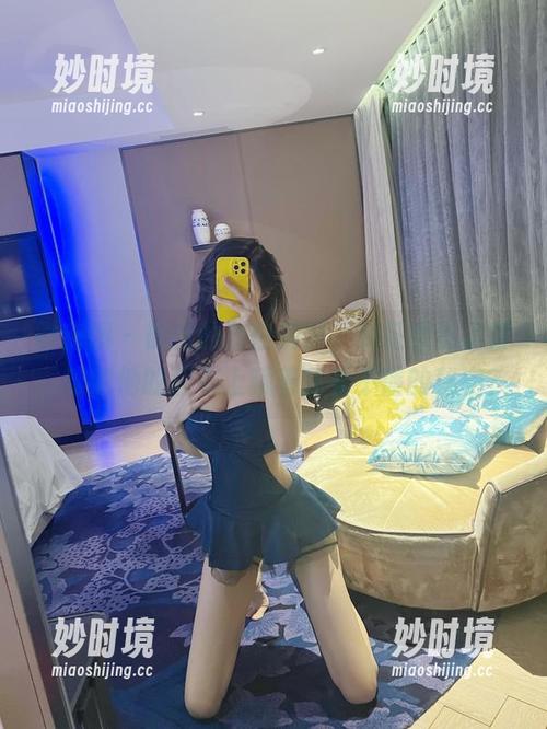 微密圈 - 最新的黑白美图，葛征果然厉害，难道他的画布上藏着我看不懂的秘密？-妙时境