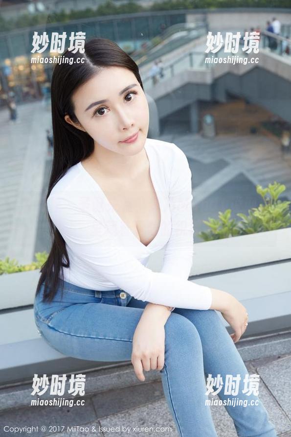 蜜桃社 - 圣诞来临，梦乃Mandy说网盘里藏着下载的祝福-妙时境