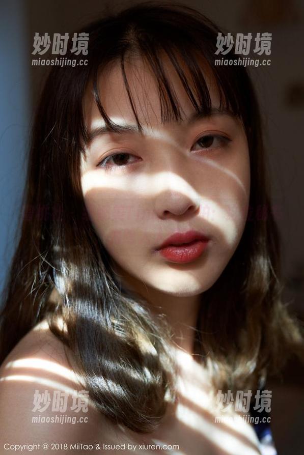 蜜桃社 - 缇娜美Tinami私拍：这位秘书，为啥人人追逐？-妙时境