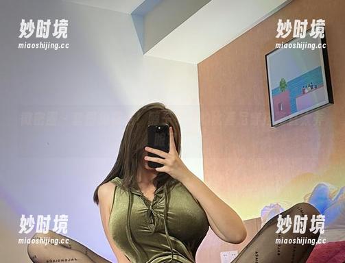 微密圈 - 套图免费送！醇子小姨的比基尼穿搭简直太养眼了！-妙时境