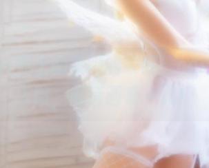 金鱼yui穿上幽灵姬的衣服，cos得尽致入微，高清画质一流！